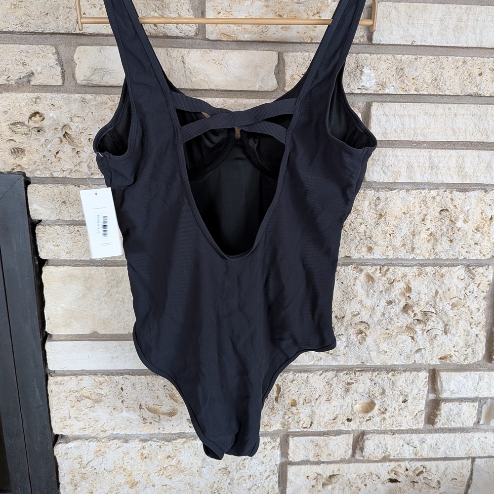 Black One-Piece Swimsuit with Underwire Support - Picture 3 of 3